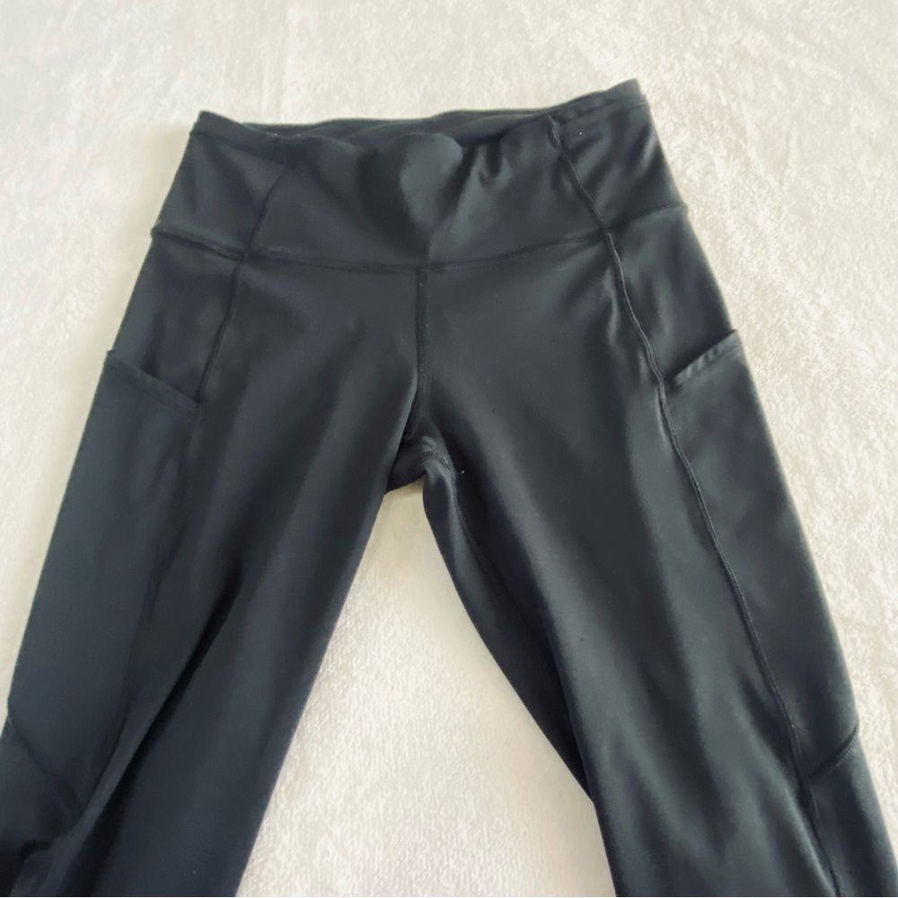 LULULEMON FAST & FREE CROP II NULUX 19” - Picture 4 of 8